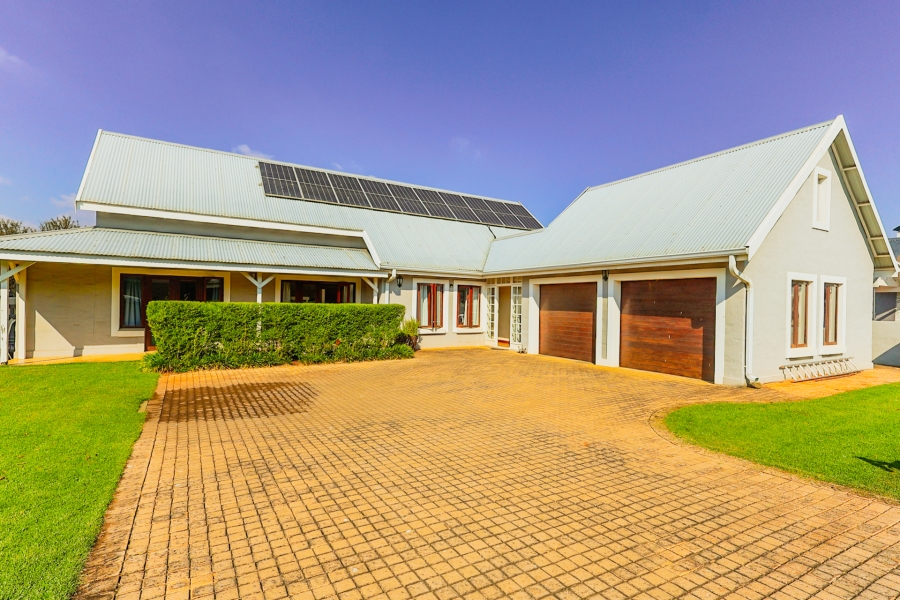 4 Bedroom Property for Sale in The Coves North West